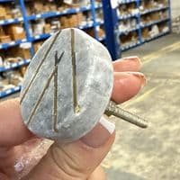 Grey Stone, Gold V to clear