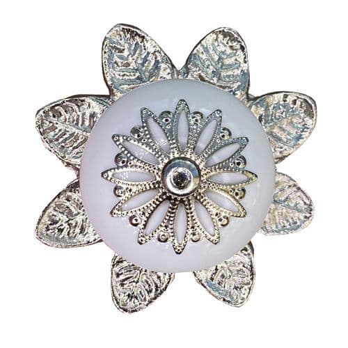 Pure white knob - 'star' fitting with silver flower back plate
