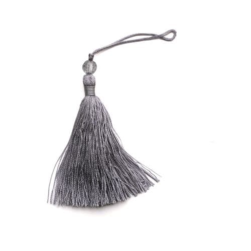Silver tassel with bead