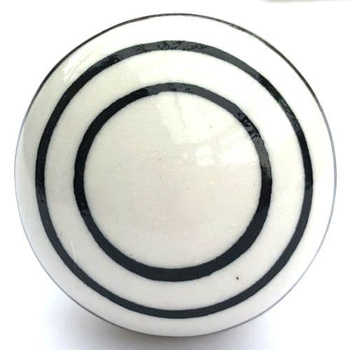 Smooth white/black stripes knob