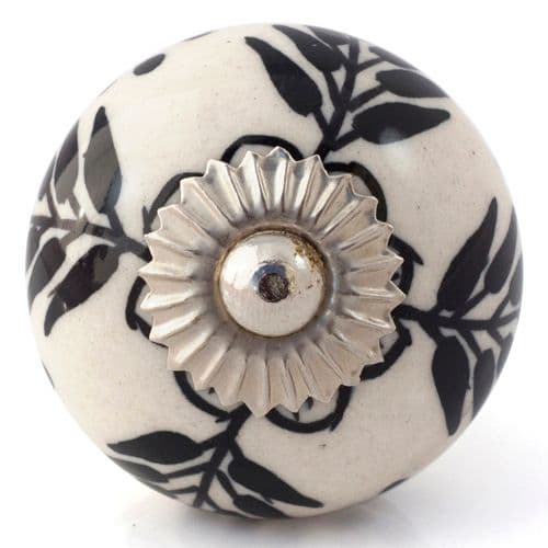 White/black flower fern knob