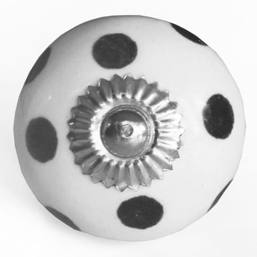 White/black spots knob