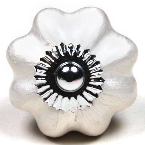 White pearlescent melon knob