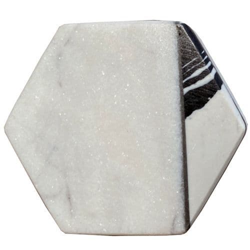 White Stone Hexagon, Black Detail