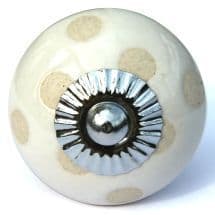 White Toadstool Knob