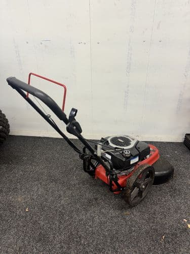 Cobra Wheeled Trimmer