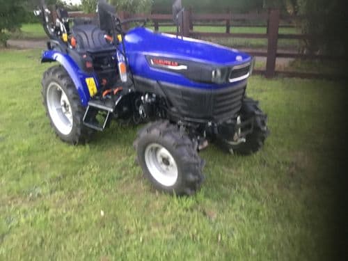 FARMTRAC / KUBOTA  26hp  HST Compact tractor
