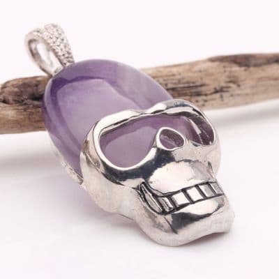 Amethyst Skull Pendant in silver alloy 6