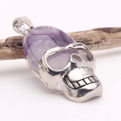 Amethyst Skull Pendant in silver alloy 7