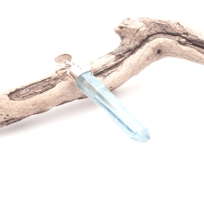 Aqua Aura Pendant 18