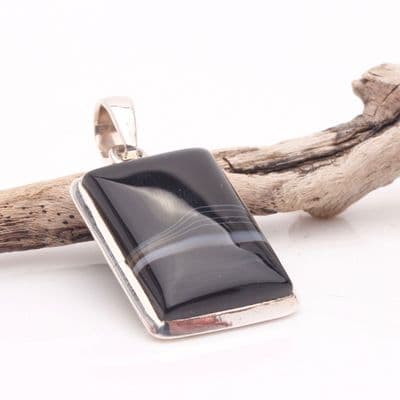 Black and White Agate Pendant 2