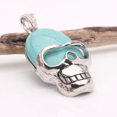 Blue Howlite Skull Pendant in silver alloy 7