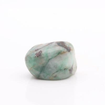 Dioptase in Quartz with traces of Papagonite 6