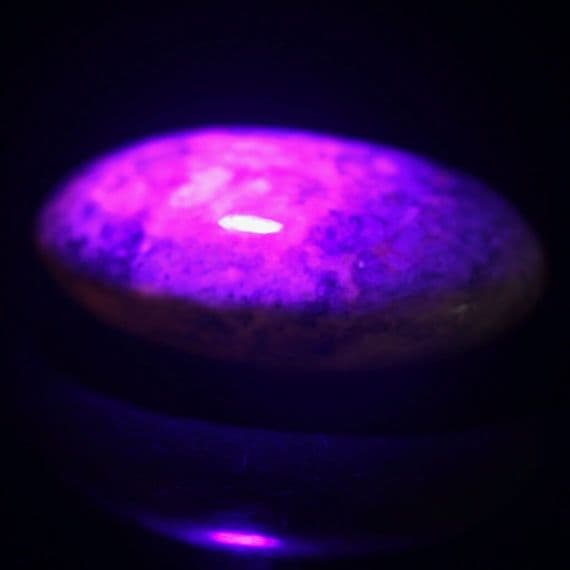Hackmanite | Crystals For Healing