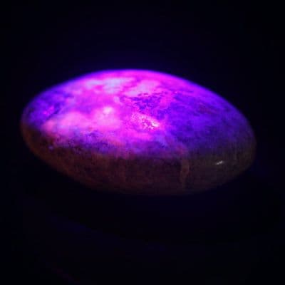 Hackmanite (Palmstone) 3