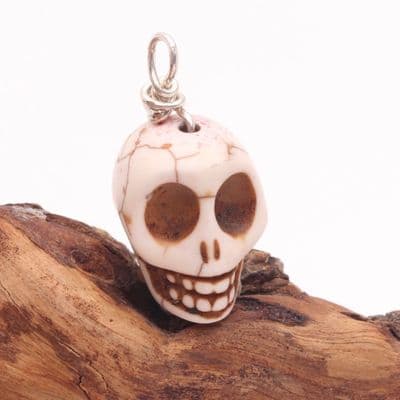 Howlite Wire Wrapped Skull 14