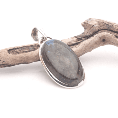 Labradorite Pendant 11