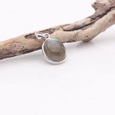 Labradorite Pendant 27