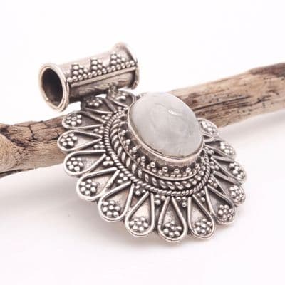 Moonstone Pendant 15