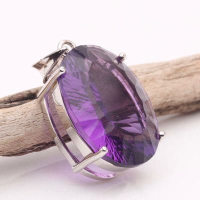 Siberian Purple Quartz Pendant 6