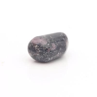 Spinel in Matrix 28