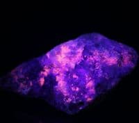 Tugtupite