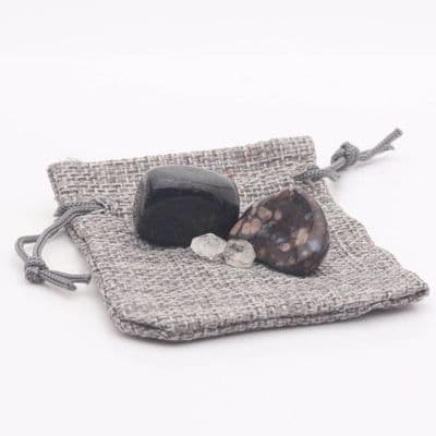 Vulcanite, Herkimer Diamonds & Nuummite set