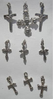 8 Cross Charms Crafty Bitz  mt88