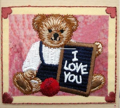 EMBROIDERED APPLIQUE MOTIF - TEDDY LOVE YOU
