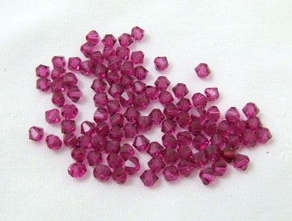 4mm Bicone pk 20 - Fuchsia