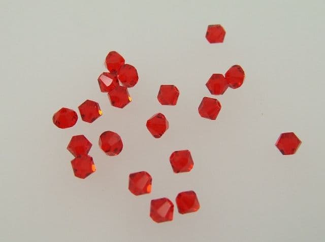 4mm Bicone pk 20 - Light Siam