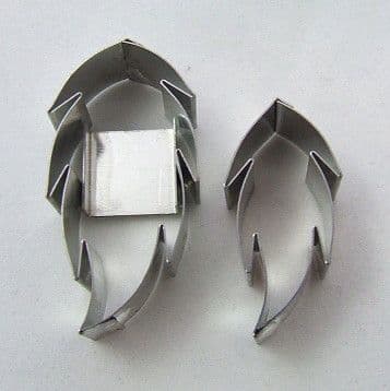 Daisy Leaf Cutters set of 2