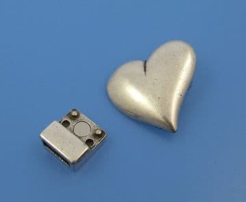 Flat Leather Magnetic Heart Clasp