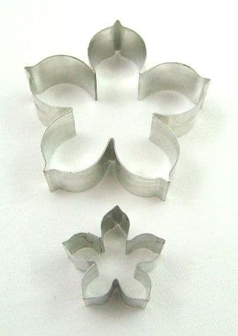 Petunias Cutters set of 2