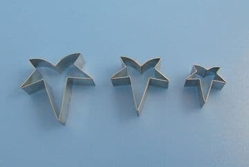 Pointed Ivy Leaf Cutters set of 3