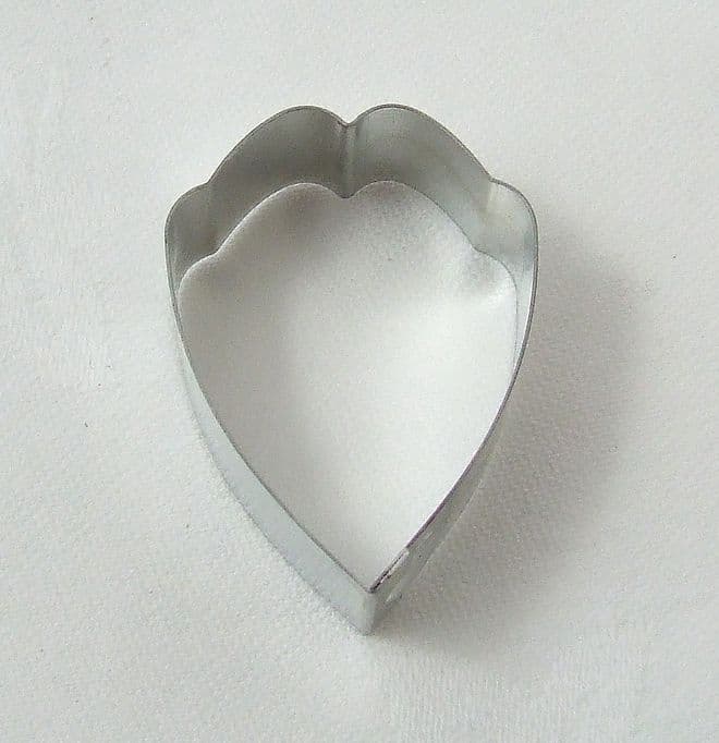 Tulip Petal or Shield Shaped Cutter