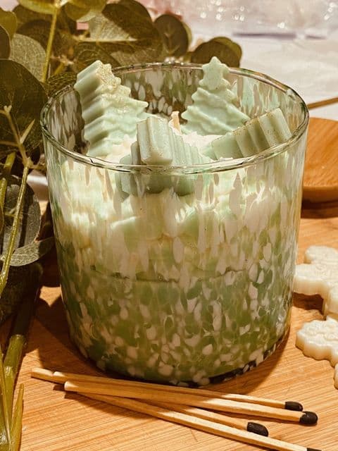 Alpine Lodge Luxury Soy Candle – 500g Hand-Poured Pine & Winter Wonderland