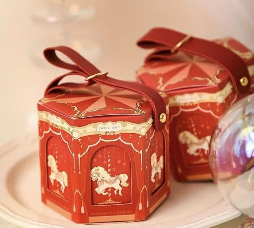Mini Gingerbread House Design Christmas Table Gift Favour with choice ...