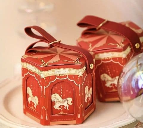 Christmas Carousel Design Table Gift & Favour With Choice Of Contents