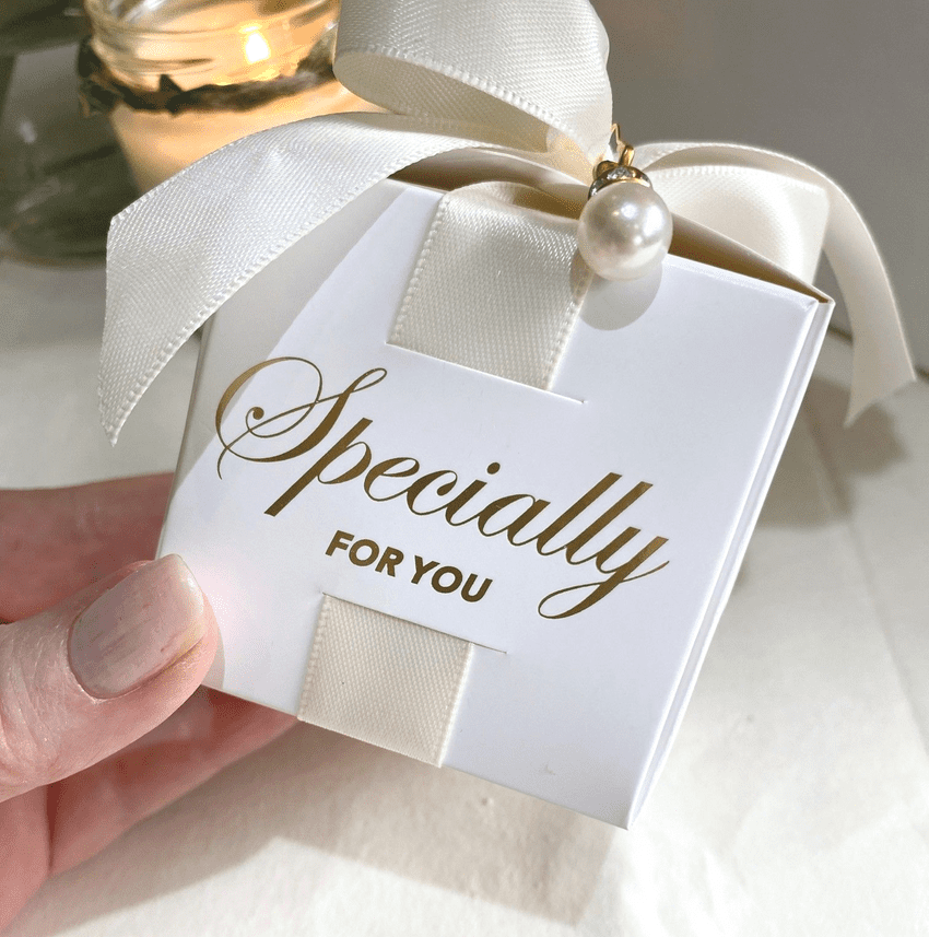 Classy Cream and Gold Square Table Gift Favour Choice Of Contents. Weddings, birthdays and corporate event table gift.