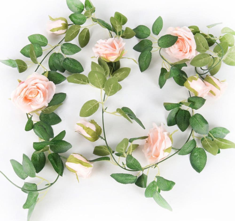 Country Cottage Pale Pink Rose Garland 2 metres. Realistic artificial ...