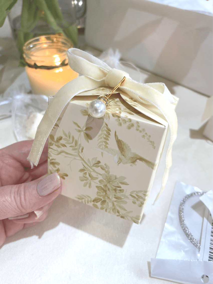 Gold and green botanical bird design unique personalised Table Gift Favour Choice Of Contents. Weddings, birthdays and corporate event table gift.