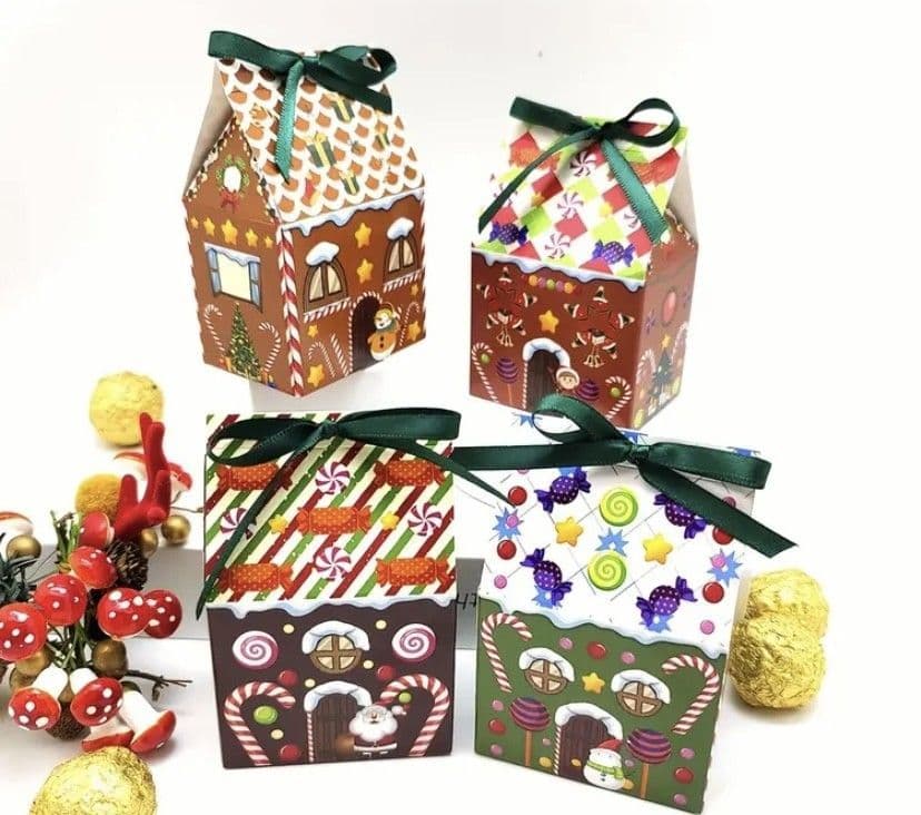Mini Multiccoloured Gingerbread Sweet House Design Christmas Table Gift Favour with choice of contents