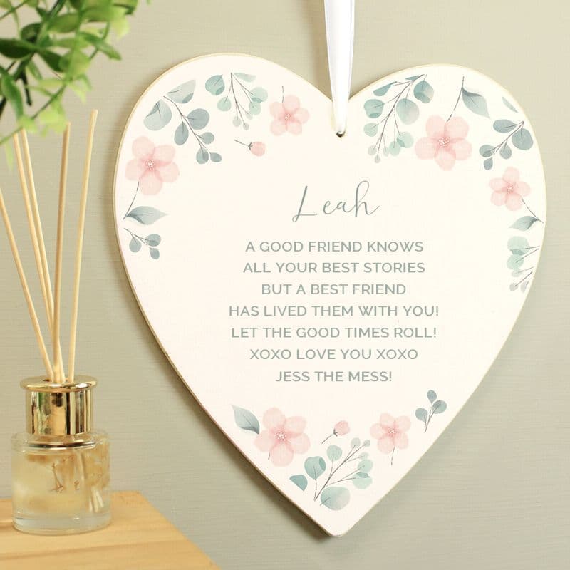 Best friend gift idea. Wooden heart flower plaque gift for a special friend. Add your own special personal message.