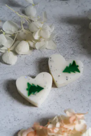 Snow Kissed Heart Shape Christmas Tree Wax Melts - Pack Of 4