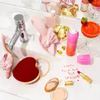 iSundae Strawberry Daiquiri Shower Foam | Fruity Pamper Gift – Posh Bananas Gifts