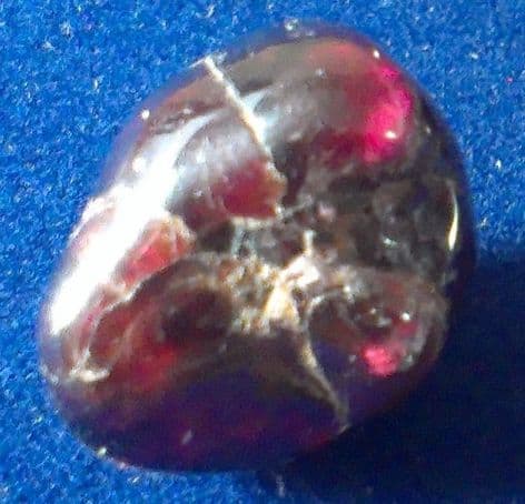 Garnet (1cm) x 1