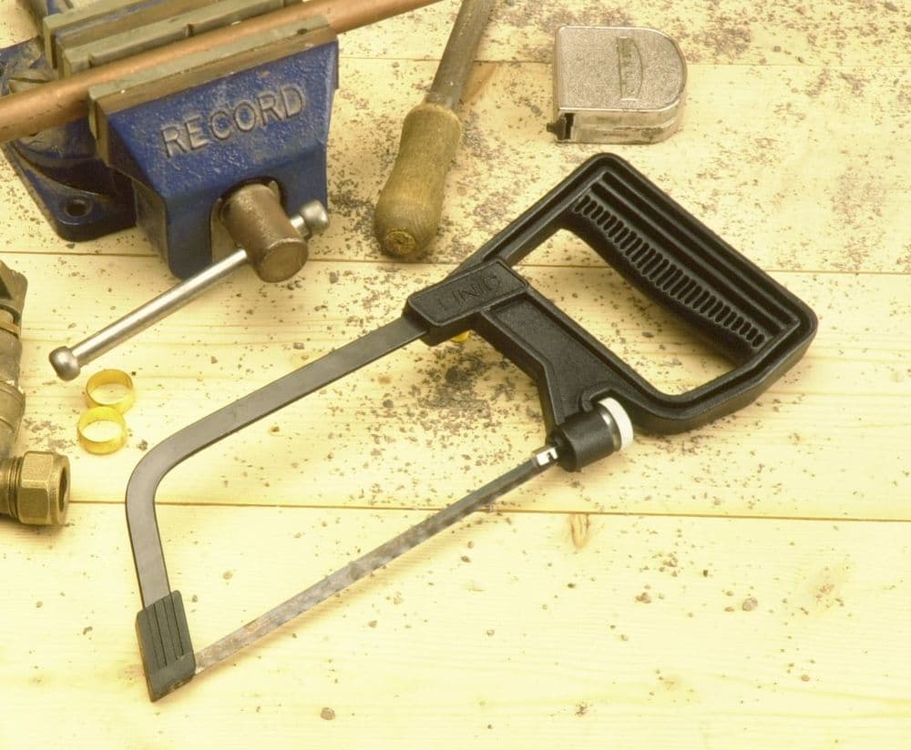 JUNIOR HACKSAW WITH SPARE BLADE