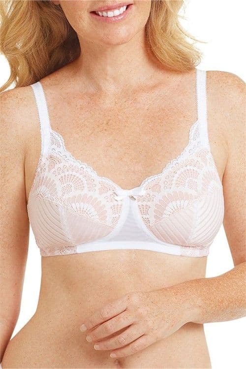 Pretty Pocketed Lace Bra