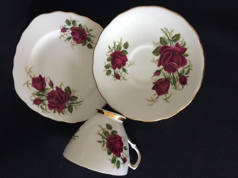 Colclough Red roses tea trio